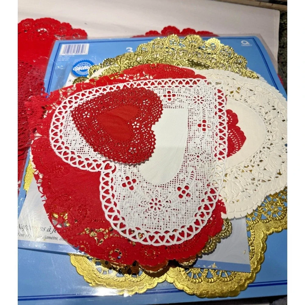 Vintage Holiday Doilies Lot Wilton Amscan Christmas Valentine Gold Foil Lace